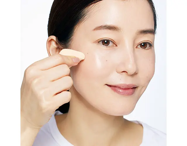 シミ部分にトントンづけ