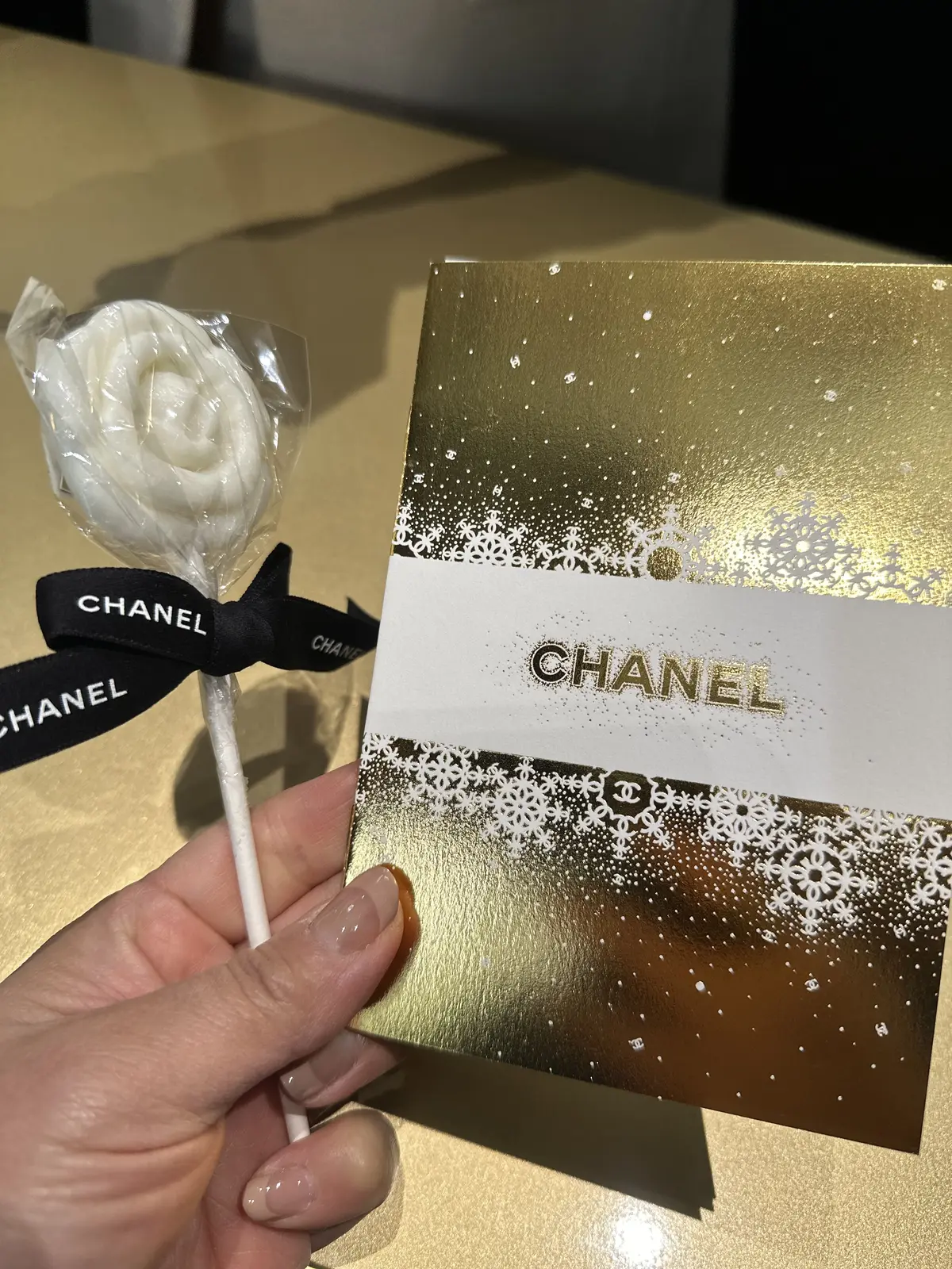 魔法の冬物語”の世界へ誘うCHANELホの画像_2