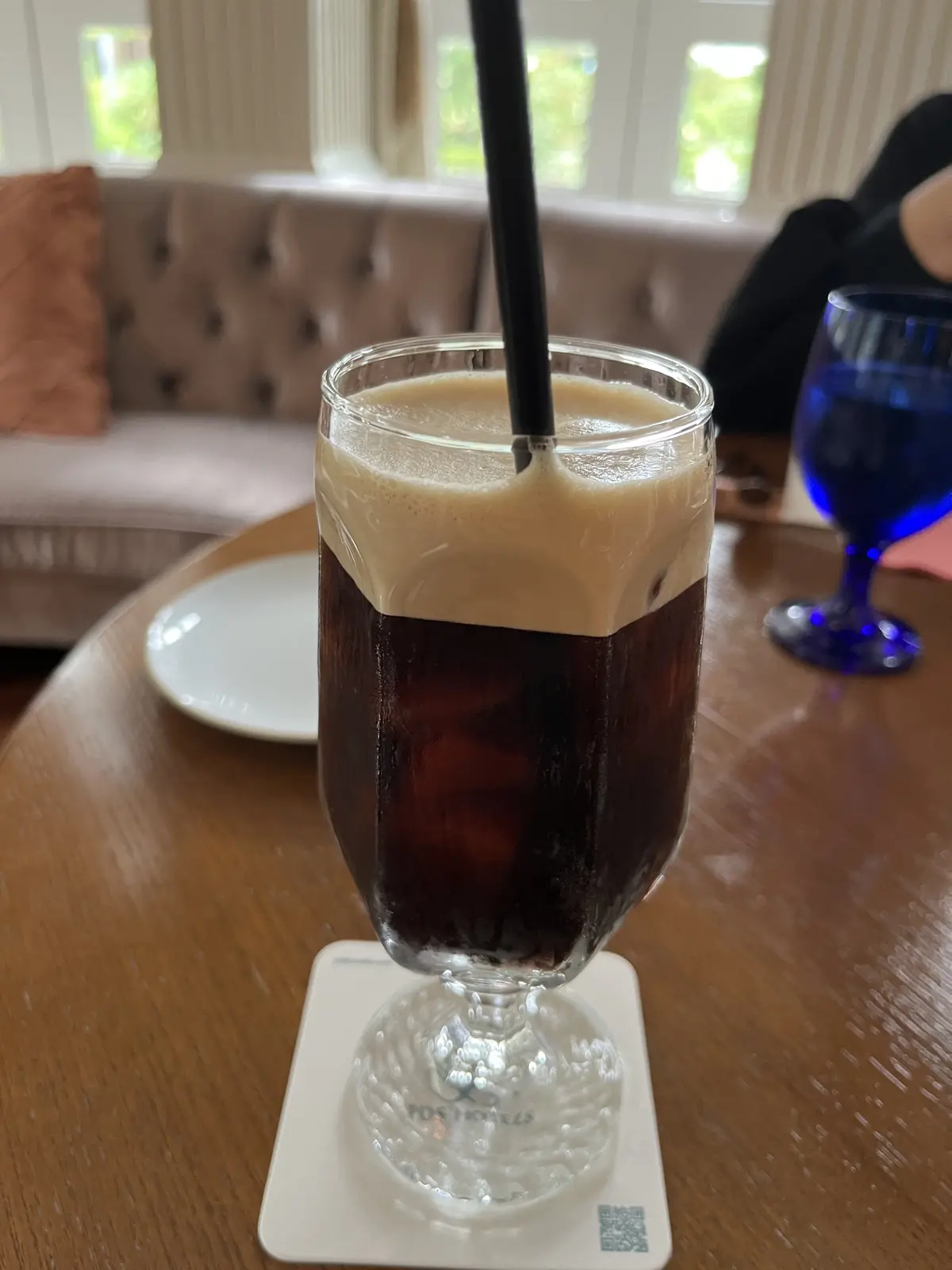 バラとアフタヌーンティーを楽しみにお気にの画像_17