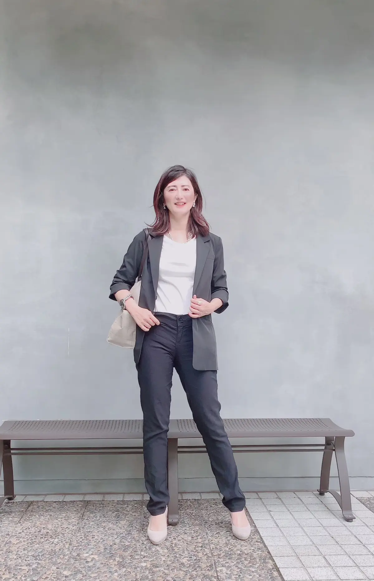 zaraの効かせる黒パンツの画像_2