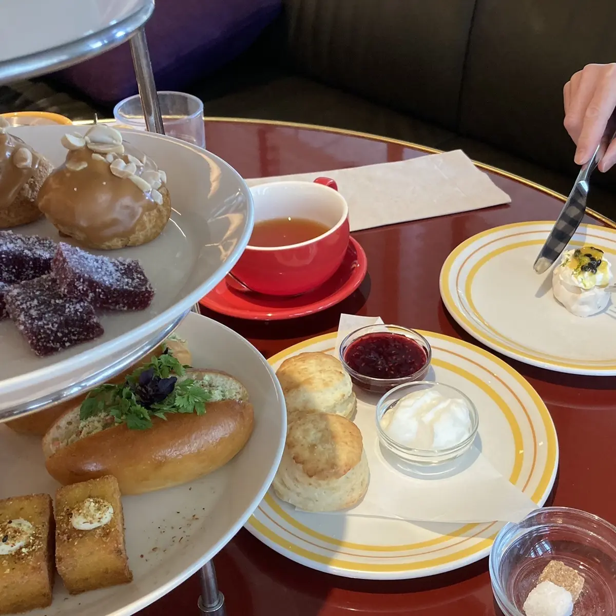 アフタヌーンティーと桜の日♪の画像_3