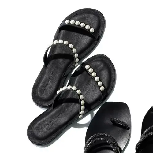 FABIO RUSCONI パールつきフラットサンダル ￥19,800
