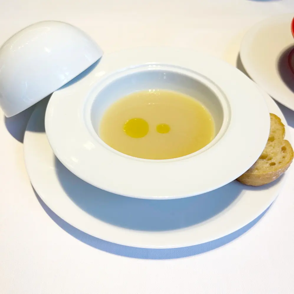 Blanc Rouge ブランルージュ　東京ステーションホテル スープ　蛤　蕪