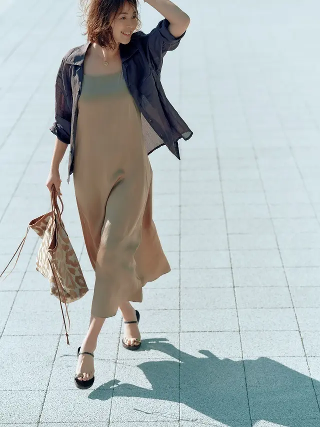 【2022版】 50代の品よく映えるワンピーススタイル74