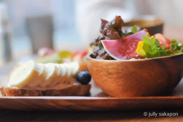 【さかぽんの冒険】プラタナス並木で ほっの画像_9