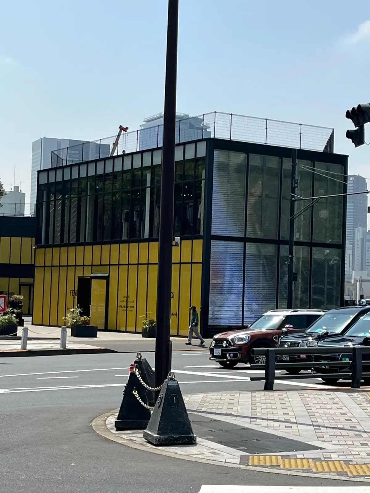 FENDI ハンドインハンド