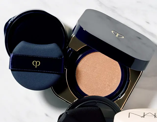 タンクッションエクラ ナチュレル SPF25／PA+++ 