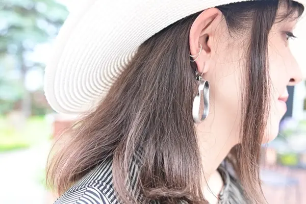 ear シルバー925クロスラインイヤカフ