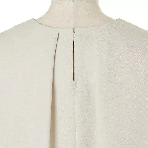 富岡佳子さんがまとう「E by éclaの画像_6