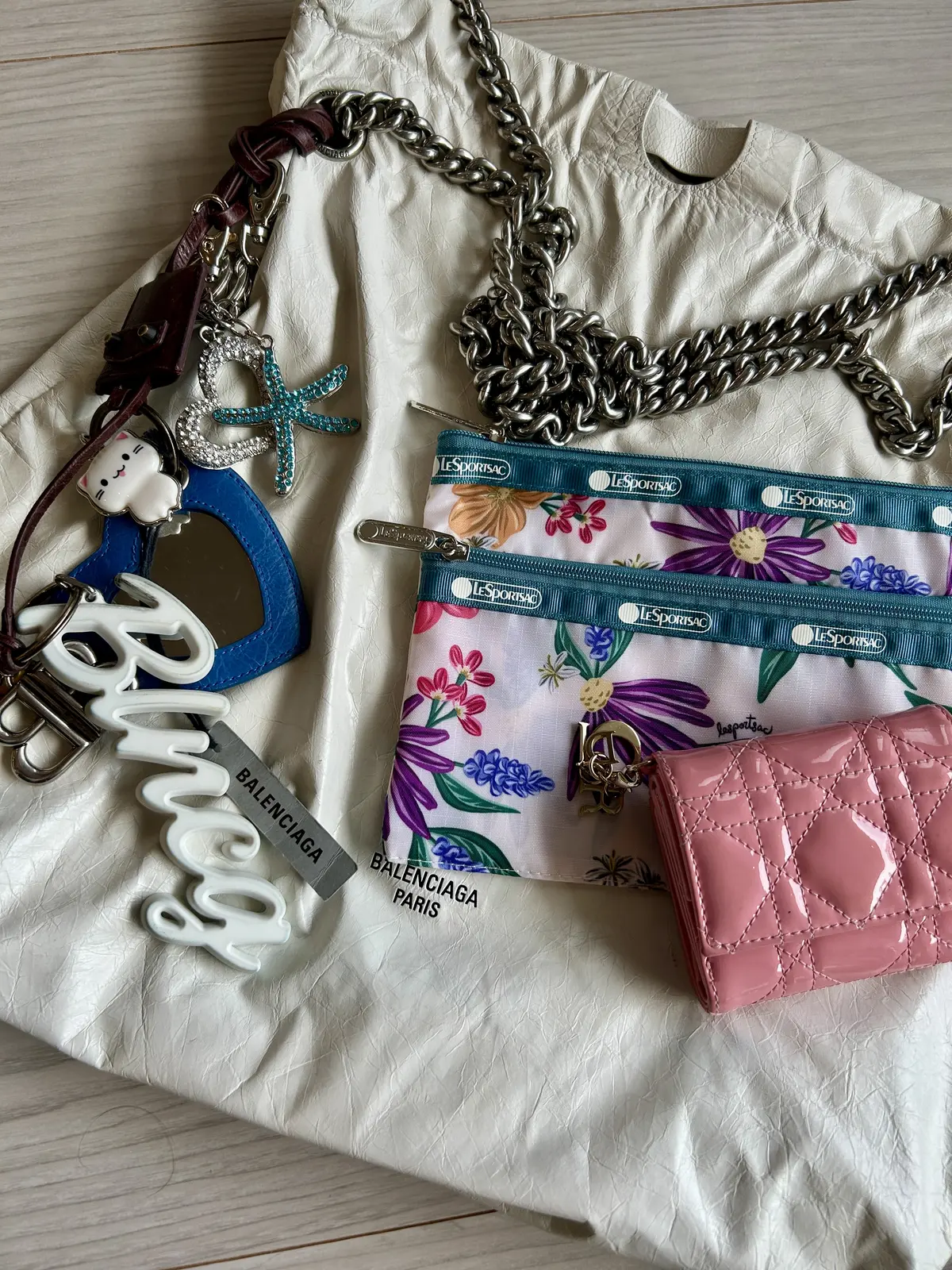 レスポートサック×エクラ付録のポーチを鞄の画像_8