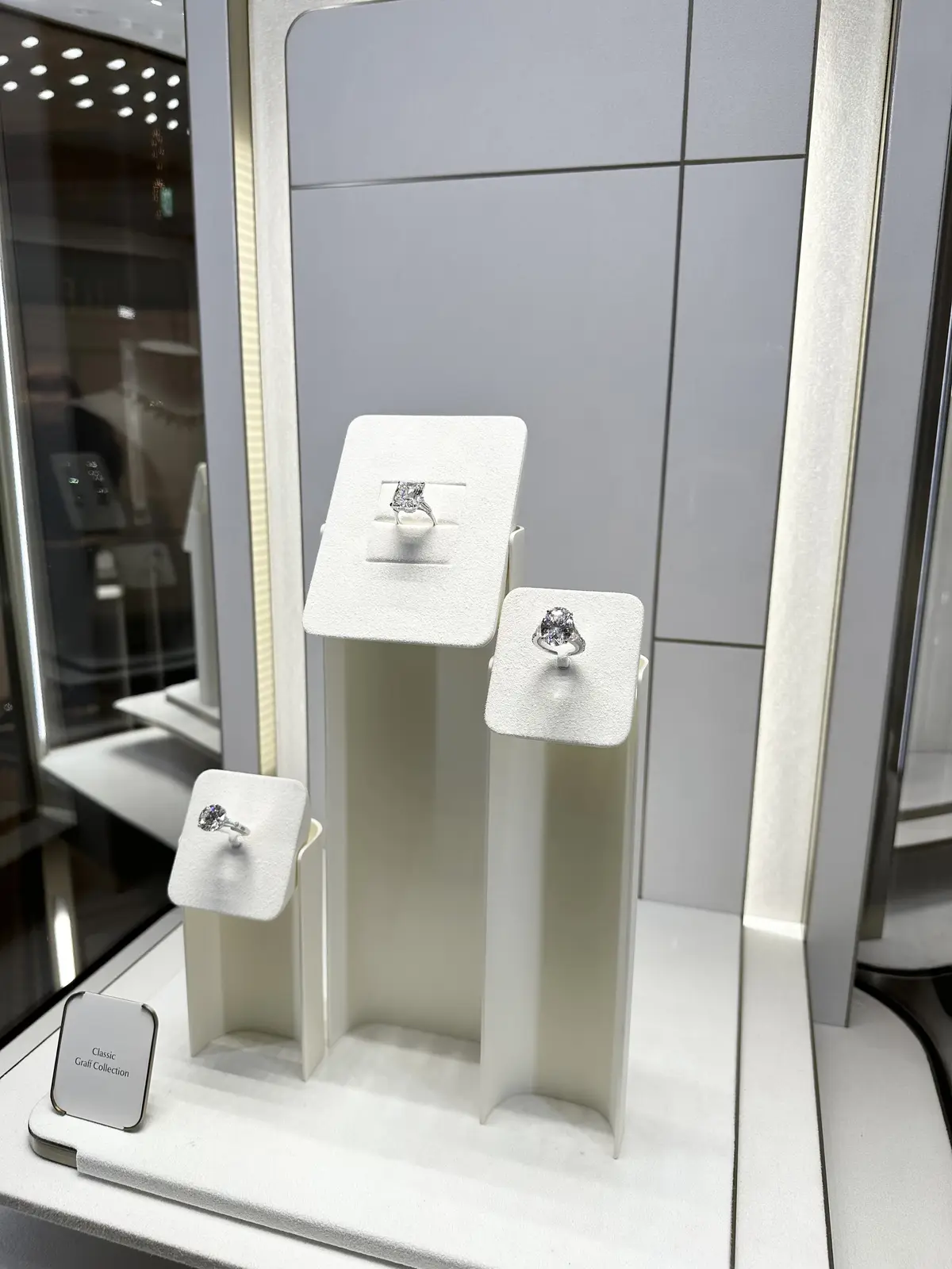 フリルシャツコーデで素敵なイベントへの画像_9