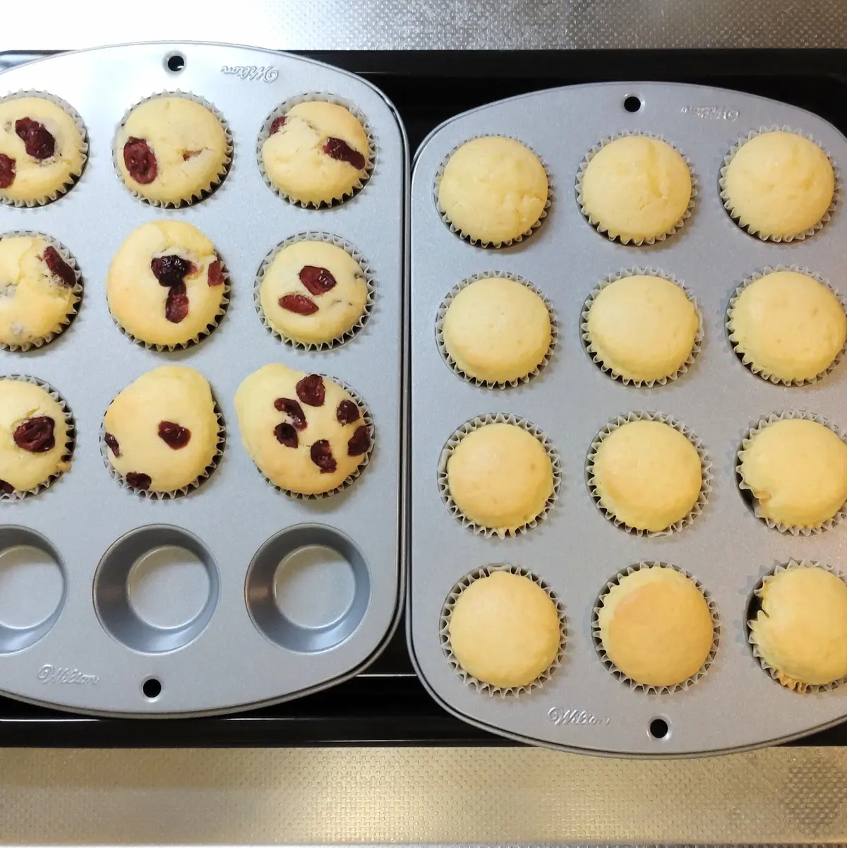 お菓子作り　クランベリー　アーモンドプードル　米粉　卵　甜菜糖　太白ごま油