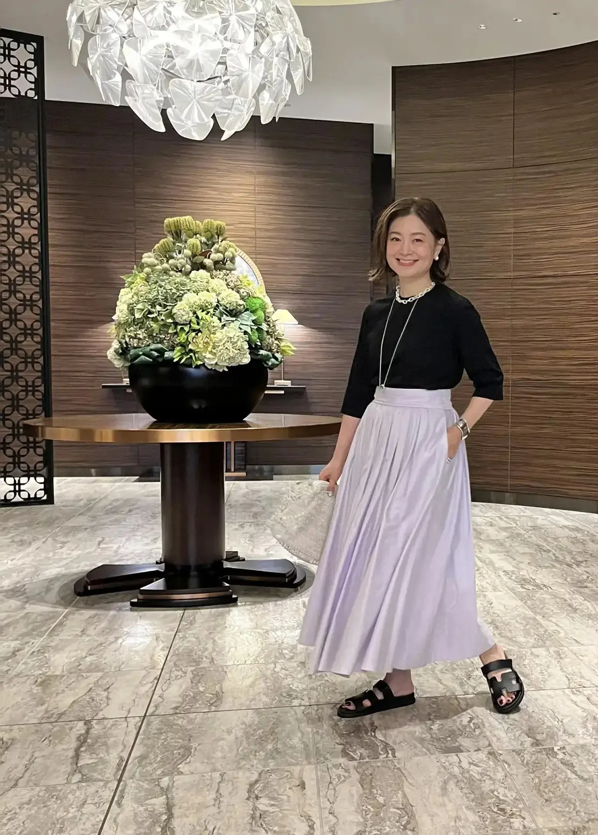 三尋木奈保さんが伝授！50代夏のおしゃれアイテム「デニム・ワンピース・スカート」の着こなし術