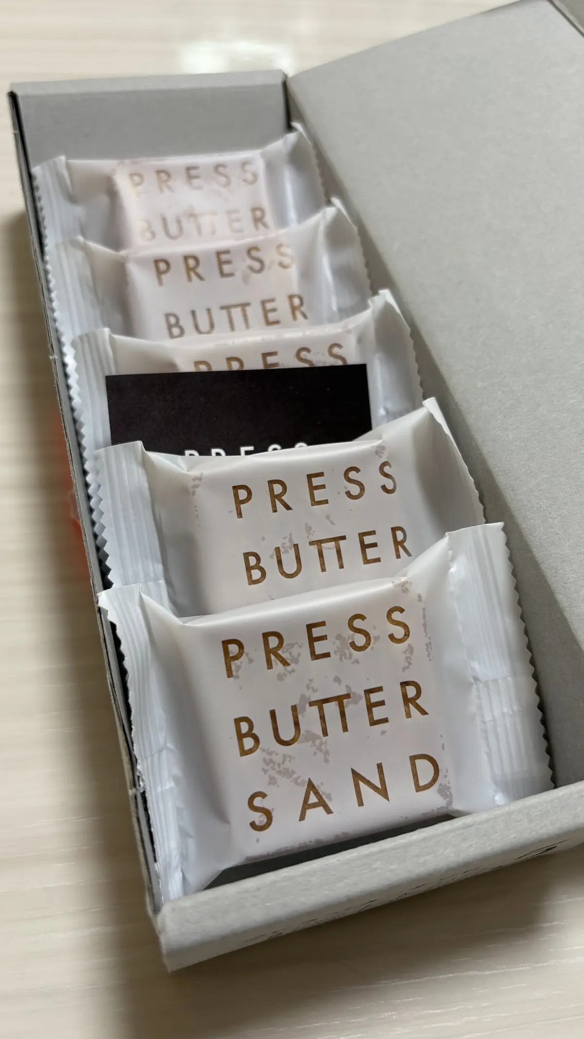 プレスバターサンド　コナもの大好き　クッキー　ご褒美スイーツ