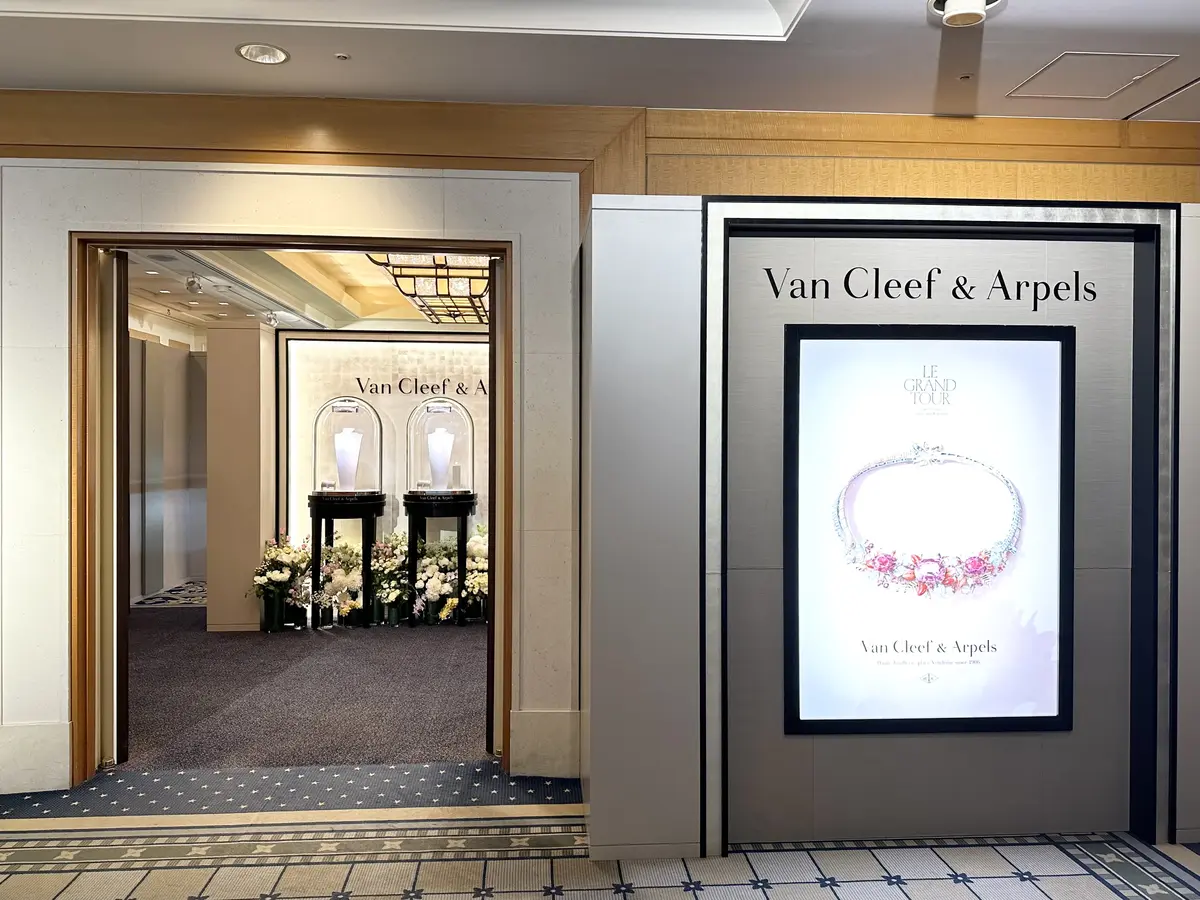 久しぶりにミドル丈スカートにヒールコーデの画像_7