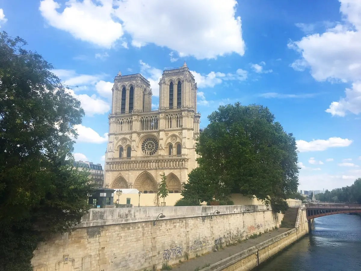 真夏のパリは寒かった…の画像_13