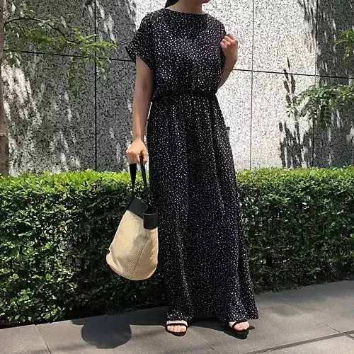 【E by eclat】ランダムドットワンピース