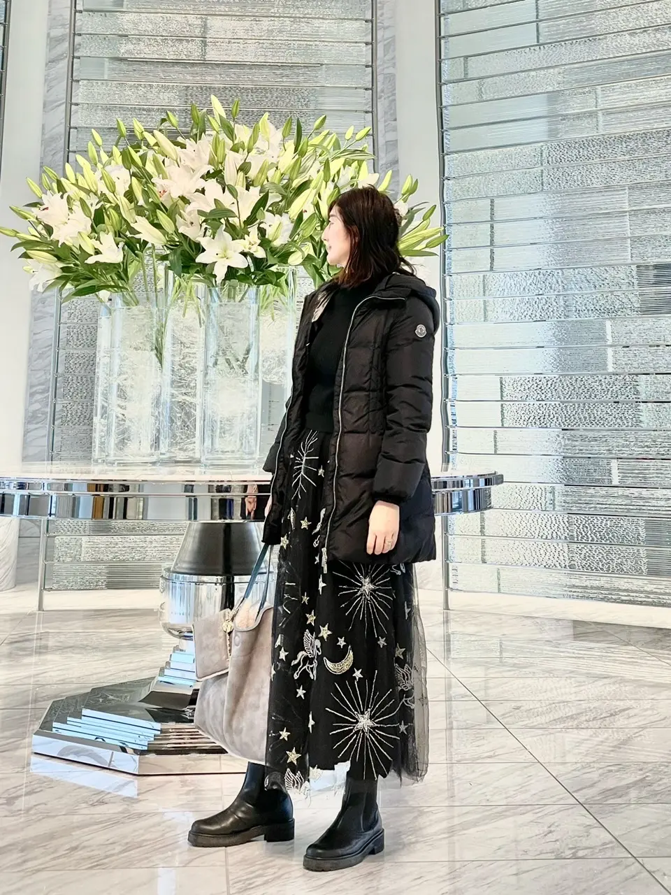 上も下も黒スタイルで芦屋ステイの画像_2