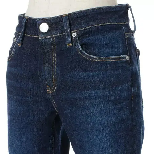 大ヒットデニムがアップデート！「RED の画像_2