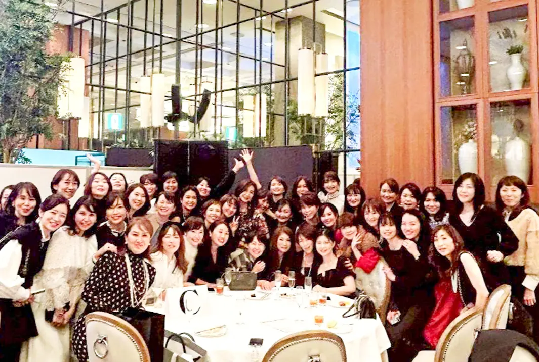 【ソワレ・ドゥ・エクラ】みんなシンデレラの画像_2