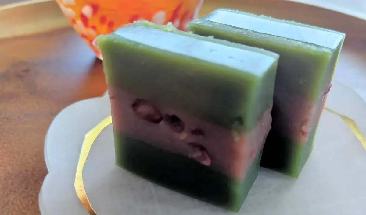 伊勢名物　虎屋ういろ　よもぎ