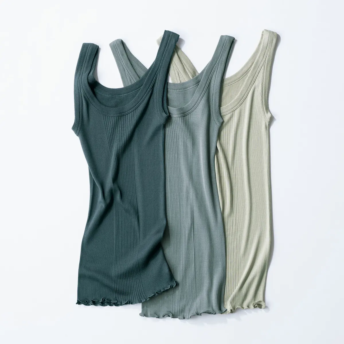 DRESS HERSELF シルクリブタンクトップ