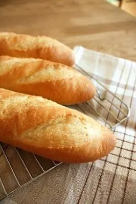 フランスパンに、バニラアイスとかバジルキの画像_4