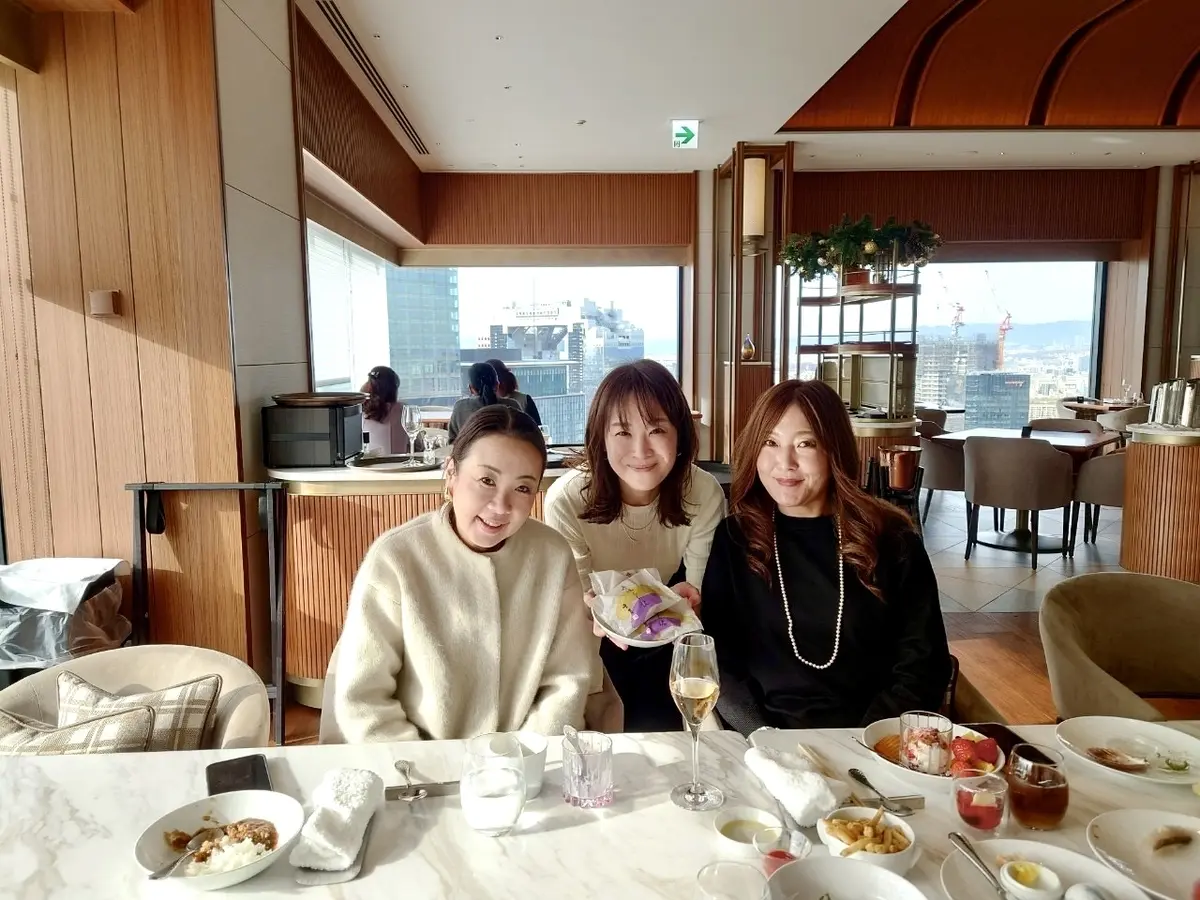 クリスマスはホテルでコース仕立ての豪華ビの画像_19