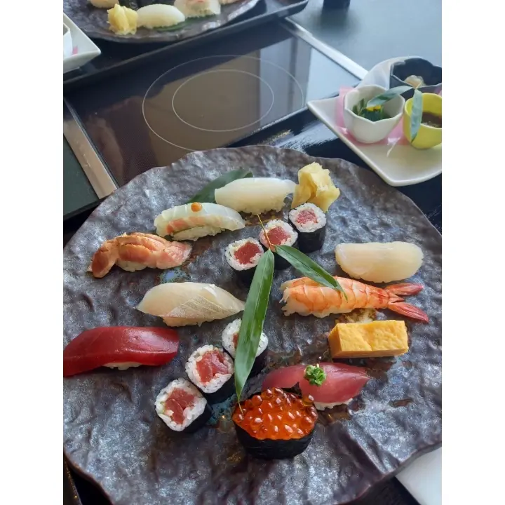 景色もご馳走♡パノラマビューでお寿司ランの画像_4