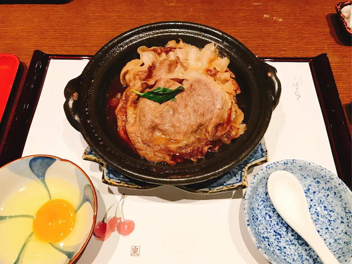 ホワイトスニーカーを履いてランチへ☆の画像_1