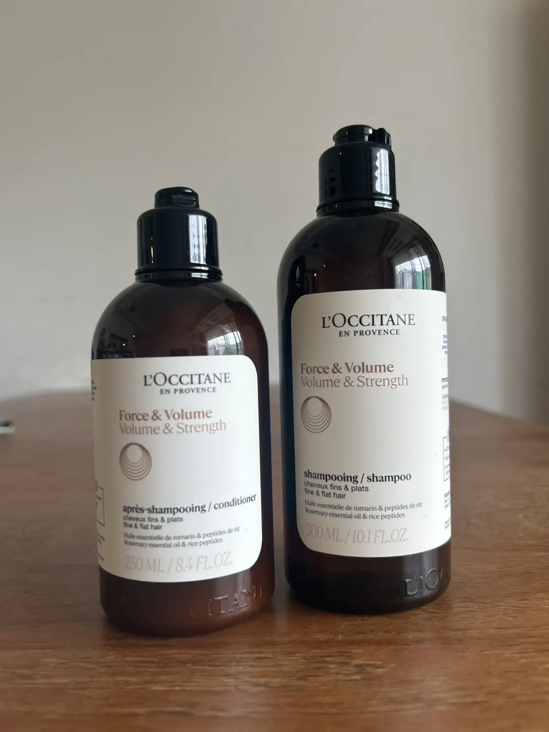 大人の髪痩せに着目してリニューアルした新ラインの効果を実感しているS浦。