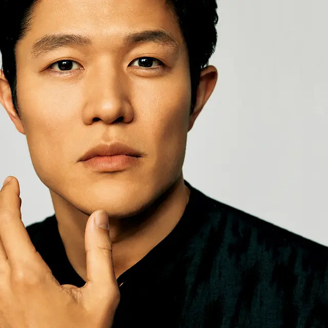 鈴木亮平さんアップ