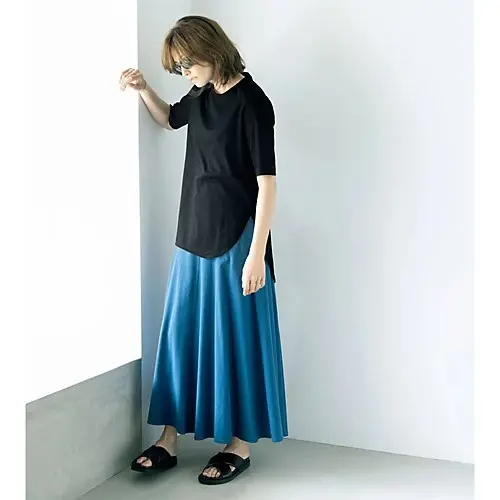 ATON ラウンドヘムTシャツ ￥15,400