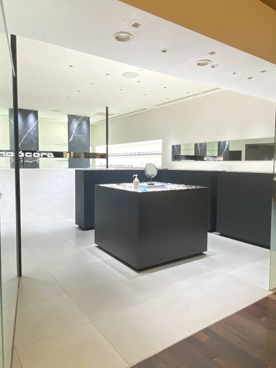 Decora Tokyo店内