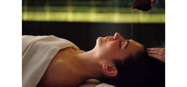 シロダーラで深いリラックスを