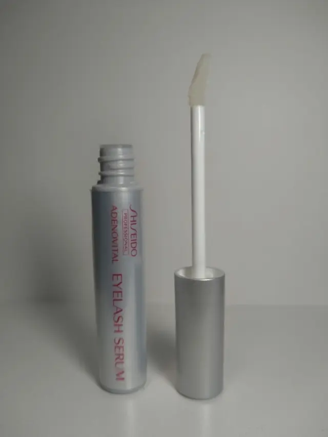 アデノバイタルアイラッシュセラム