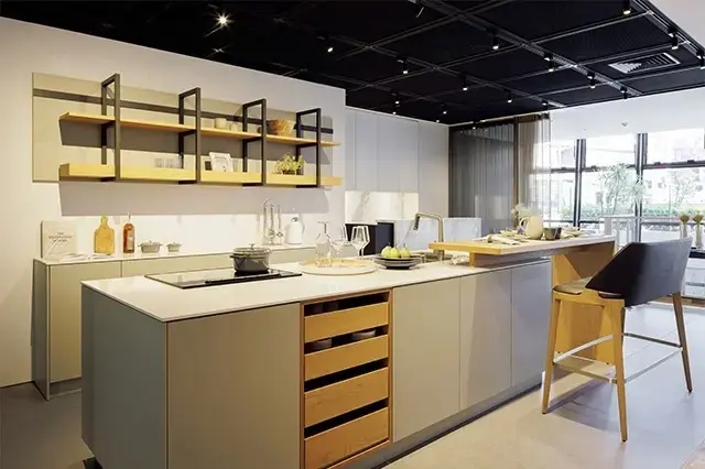 北欧デザインをイメージした軽快なキッチン