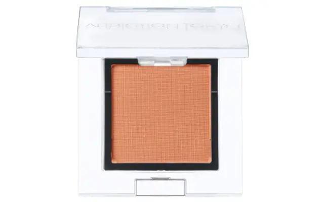 ザ アイシャドウ マット 016M ￥2,200／アディクション ビューティ