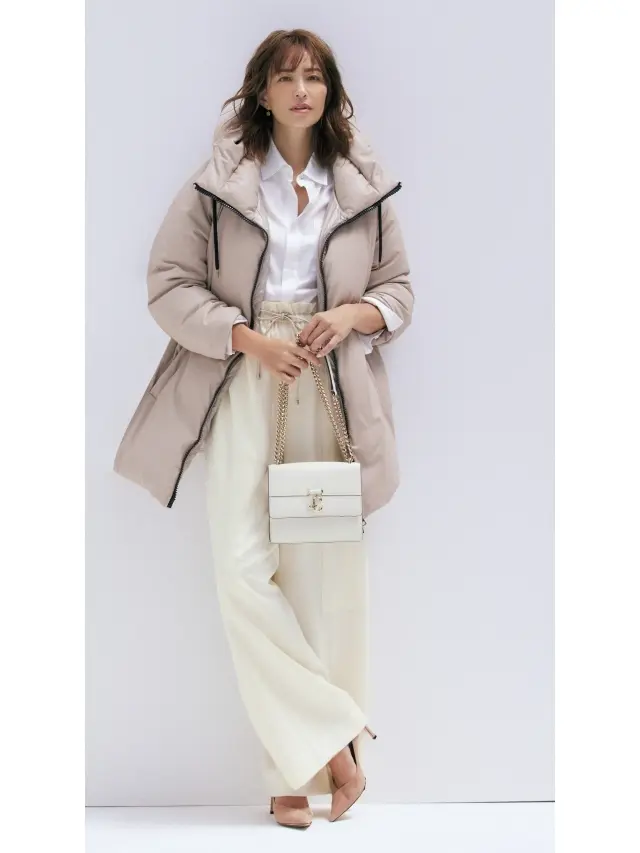 コー ト￥179,300／ヘルノ・ジャパン（ヘルノ）×パンツ