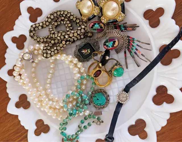 アンティークジュエリー：ブレンダ