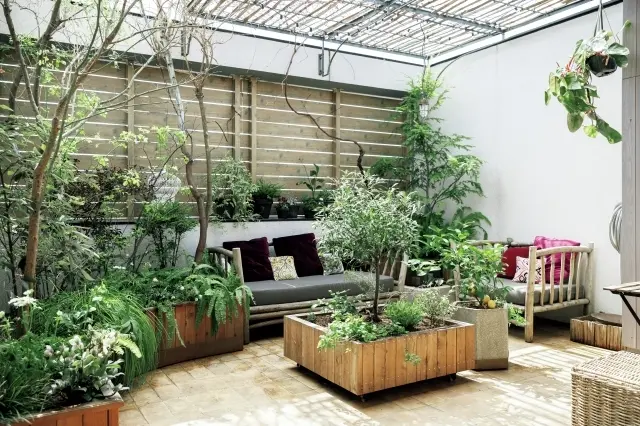 LDKと自然につながる理想のテラスが実現