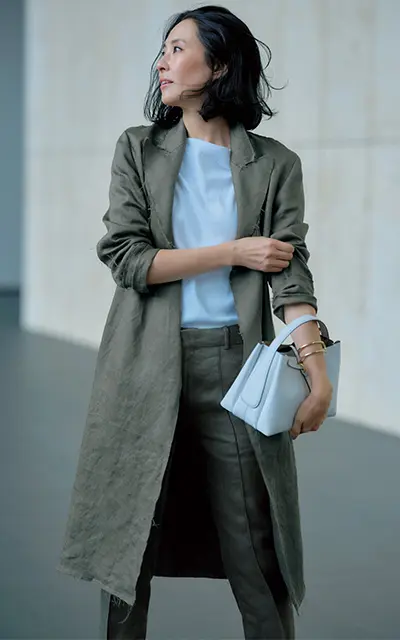 リネンコート×クロップトパンツ