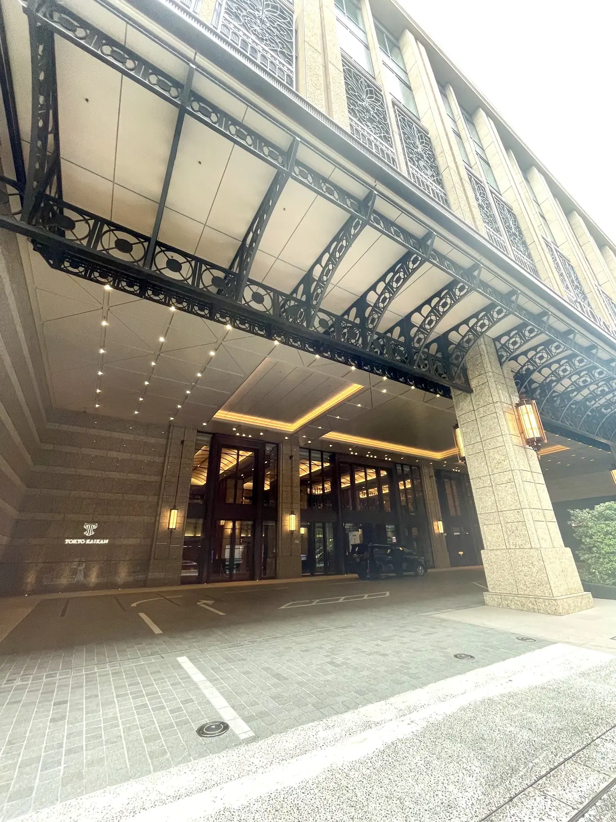 東京會舘本舘、sweets & gifts、入り口、外観