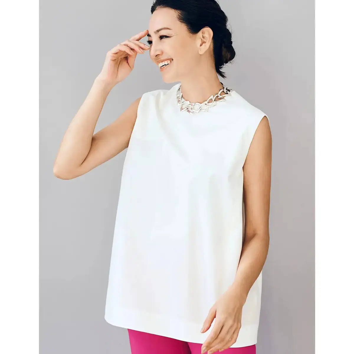 M.fil コクーンノースリーブ×美脚テーパードパンツ