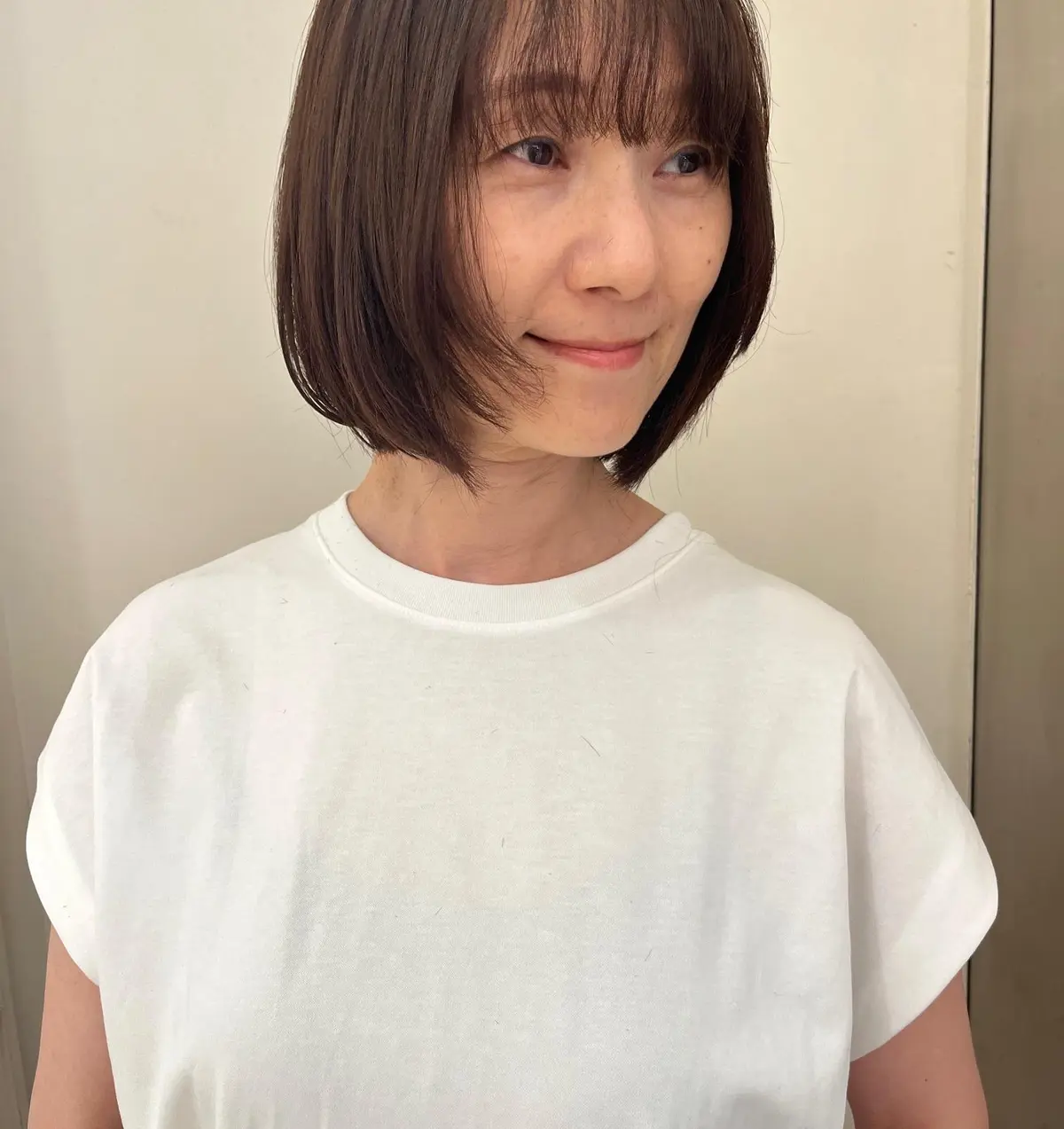 顔回りのレイヤー　小顔効果　