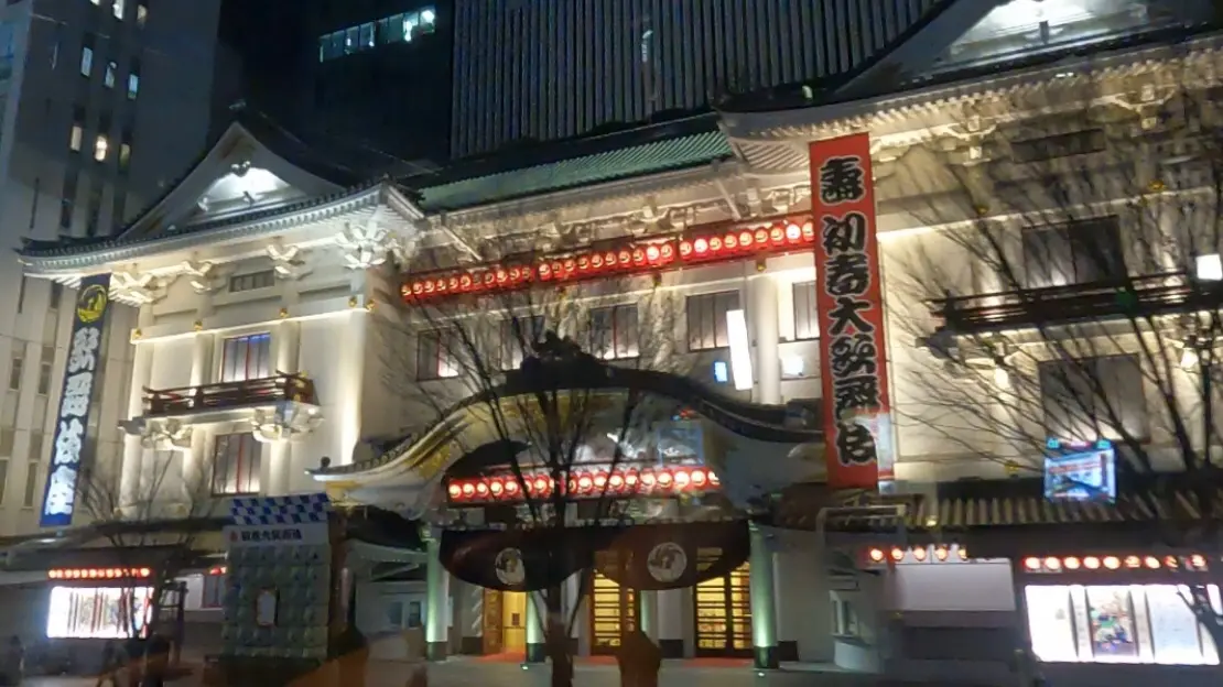 〈＋Ｊ〉のダウンを着て、2階建てオープンの画像_6