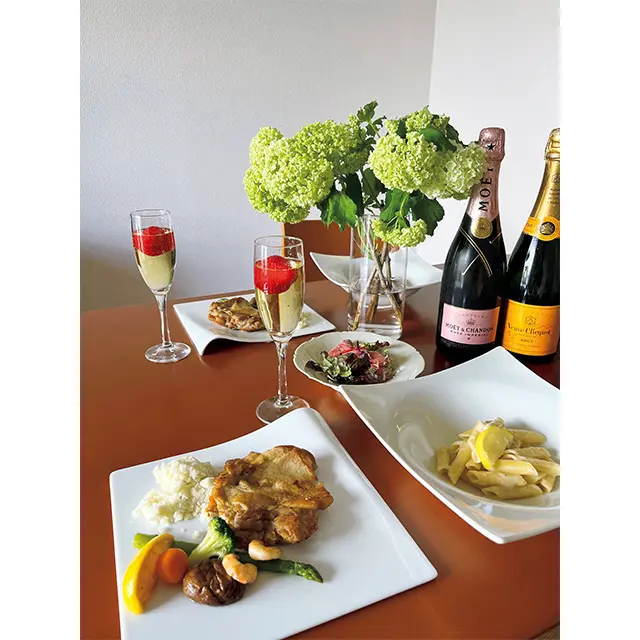週末は手のこんだ料理とシャンパンで家族団らん（Naoko’Jさん）