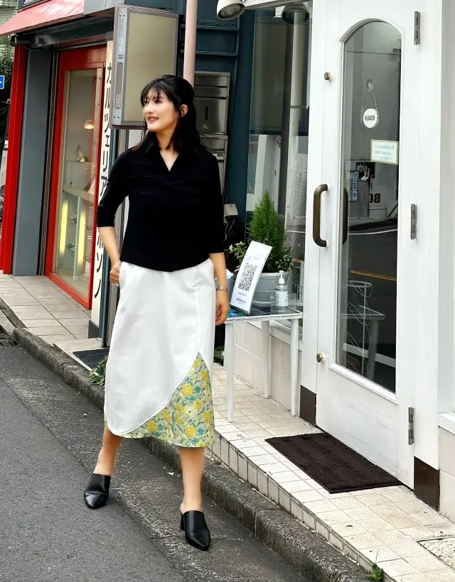 端正なスカートで自由が丘探索の画像_4