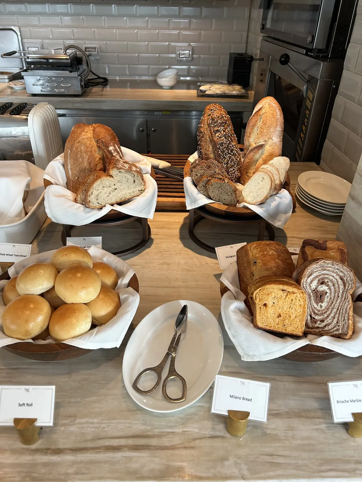 ウォルドーフアストリアの朝食　バンコク　Waldorf Astoria Bangkok