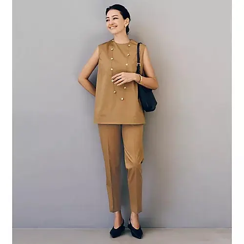 M・fil×eclat 【戸野塚かおるさん別注】美脚テーパードパンツ ￥30,800